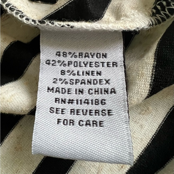 Love Scarlett Oatmeal & Black Striped Asymmetrical T-shirt - Picture 5 of 8